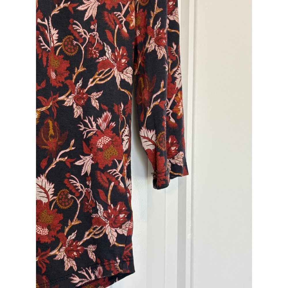 Lucky Brand Women Red Navy Floral Pleated V-Neck 3/4 Sleeve Cotton Modal Top L - Picture 4 of 11